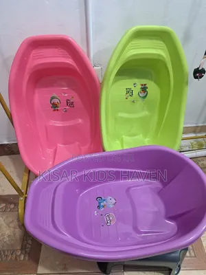 Cute and Portable Baby Bath Tub Small 0 to 3months
