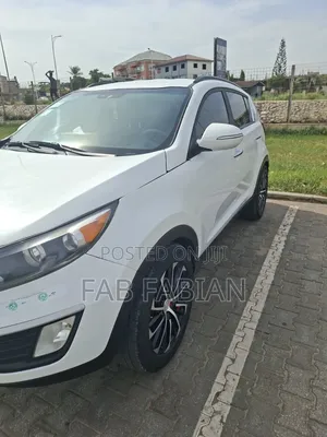 Kia Sportage Base 4dr FWD (2.4L 4cyl 6M) 2012 White