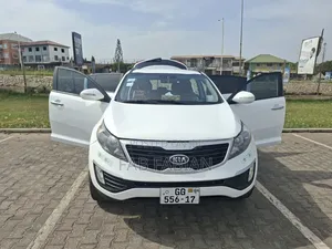 Kia Sportage Base 4dr FWD (2.4L 4cyl 6M) 2012 White