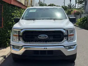 Ford F-150 XL 2022 White