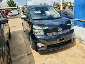 Toyota Voxy 2013 Black