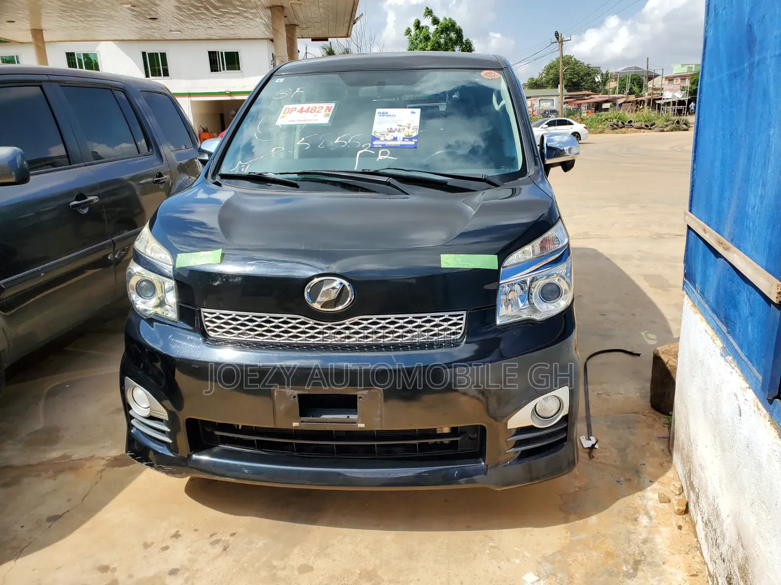 Toyota Voxy 2013 Black