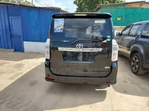 Toyota Voxy 2013 Black