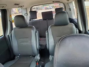 Toyota Voxy 2013 Black