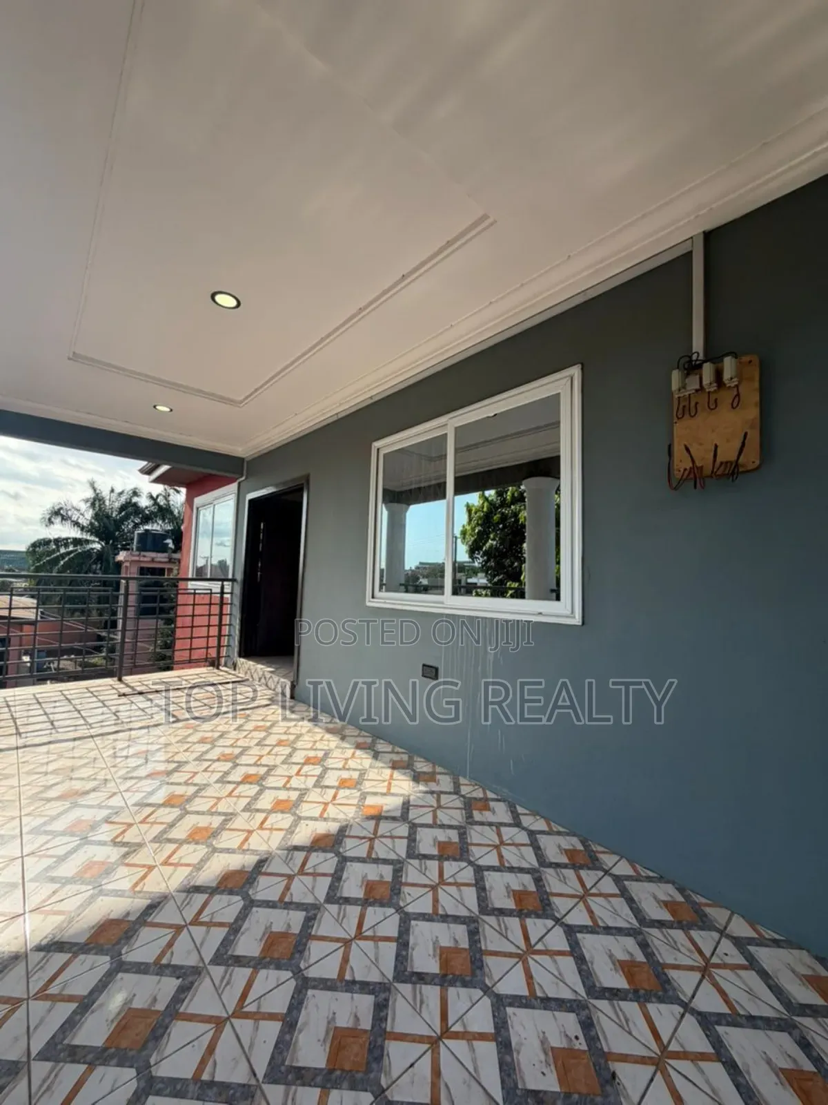4bdrm Apartment in Nanakrom, Nmai-Dzorn for rent