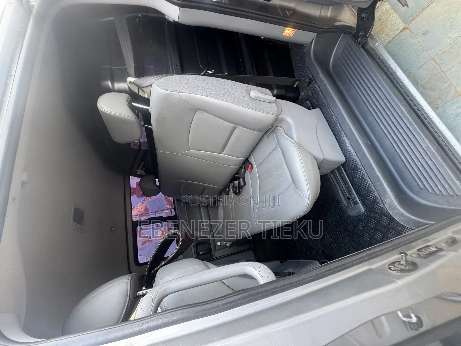 Hyundai H200 2015 Silver