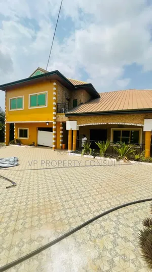 5bdrm House in Housing Down for sale