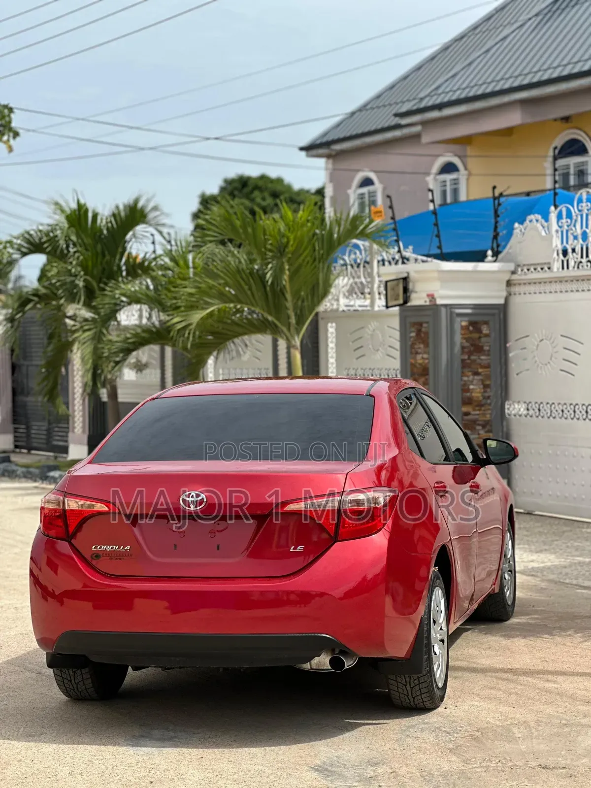 Toyota Corolla LE ECO w/Package 1 4dr Sedan (1.8L 4cyl CVT) 2017 Red