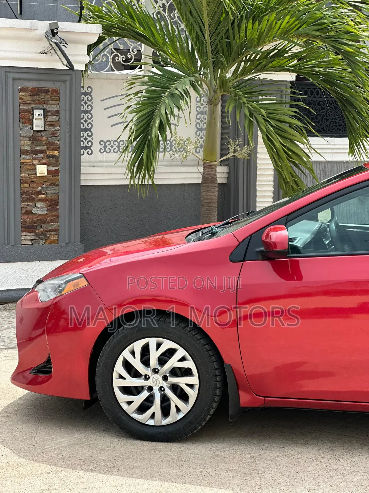 Toyota Corolla LE ECO w/Package 1 4dr Sedan (1.8L 4cyl CVT) 2017 Red