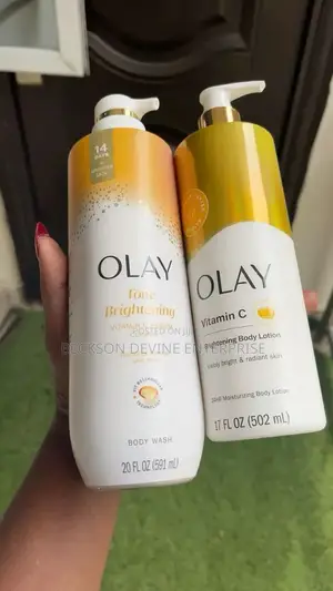 Olay Vitamin C Body Wash Shower Gel