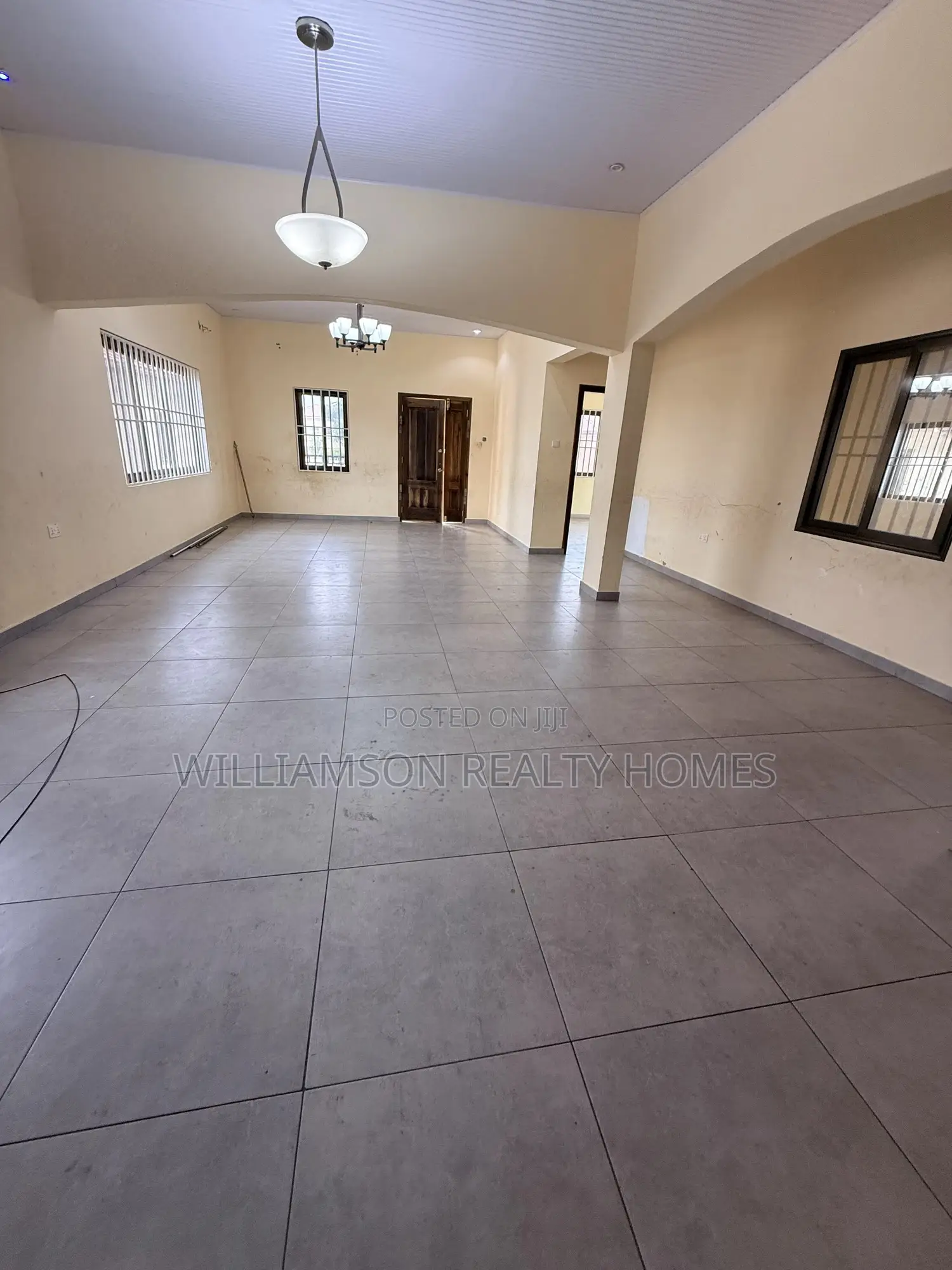3bdrm Apartment in Hfc Estate Area, Spintex for rent