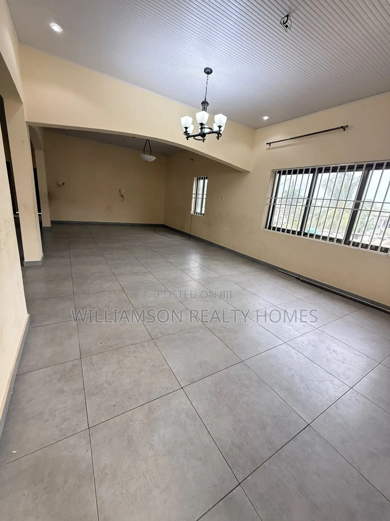 3bdrm Apartment in Hfc Estate Area, Spintex for rent