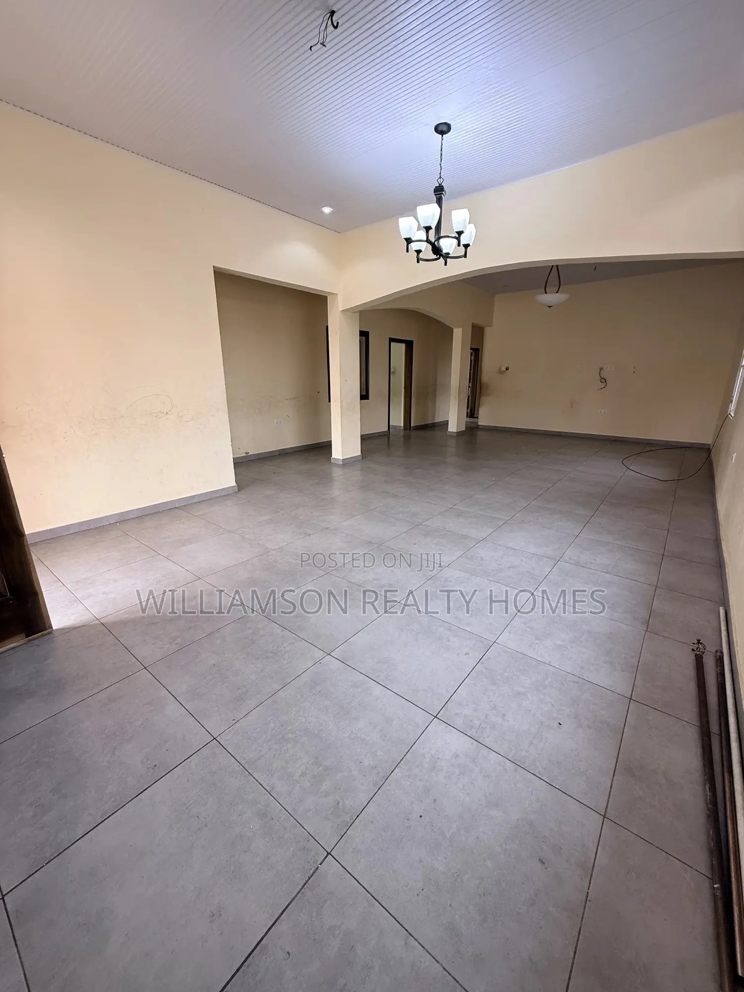 3bdrm Apartment in Hfc Estate Area, Spintex for rent