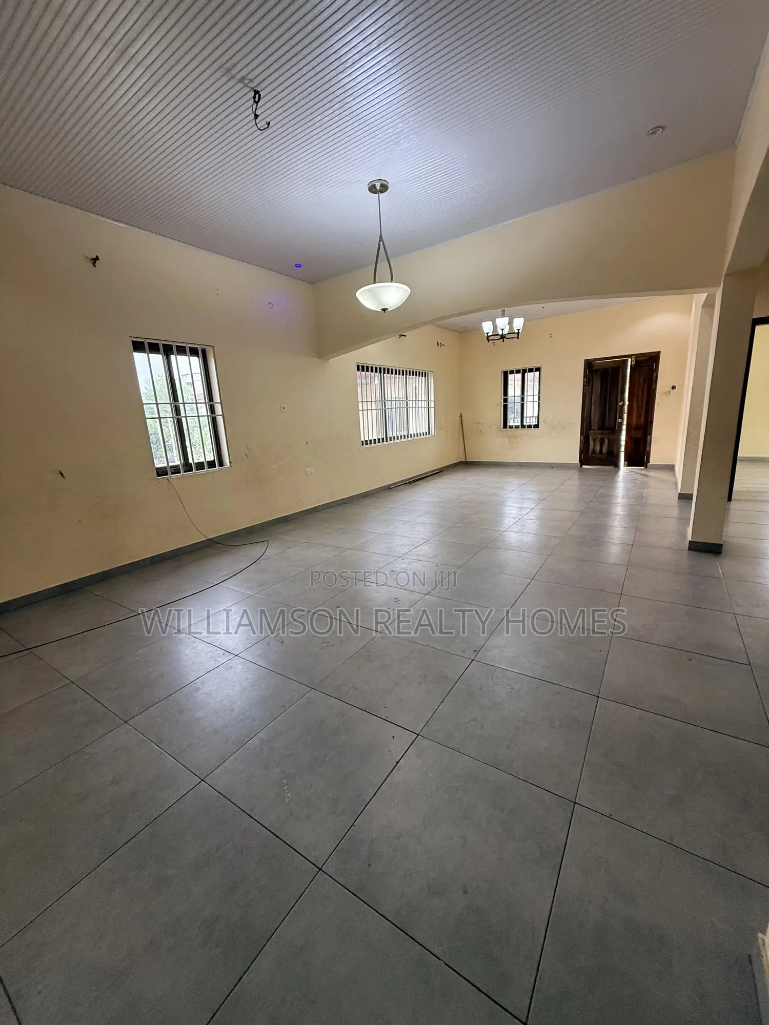 3bdrm Apartment in Hfc Estate Area, Spintex for rent
