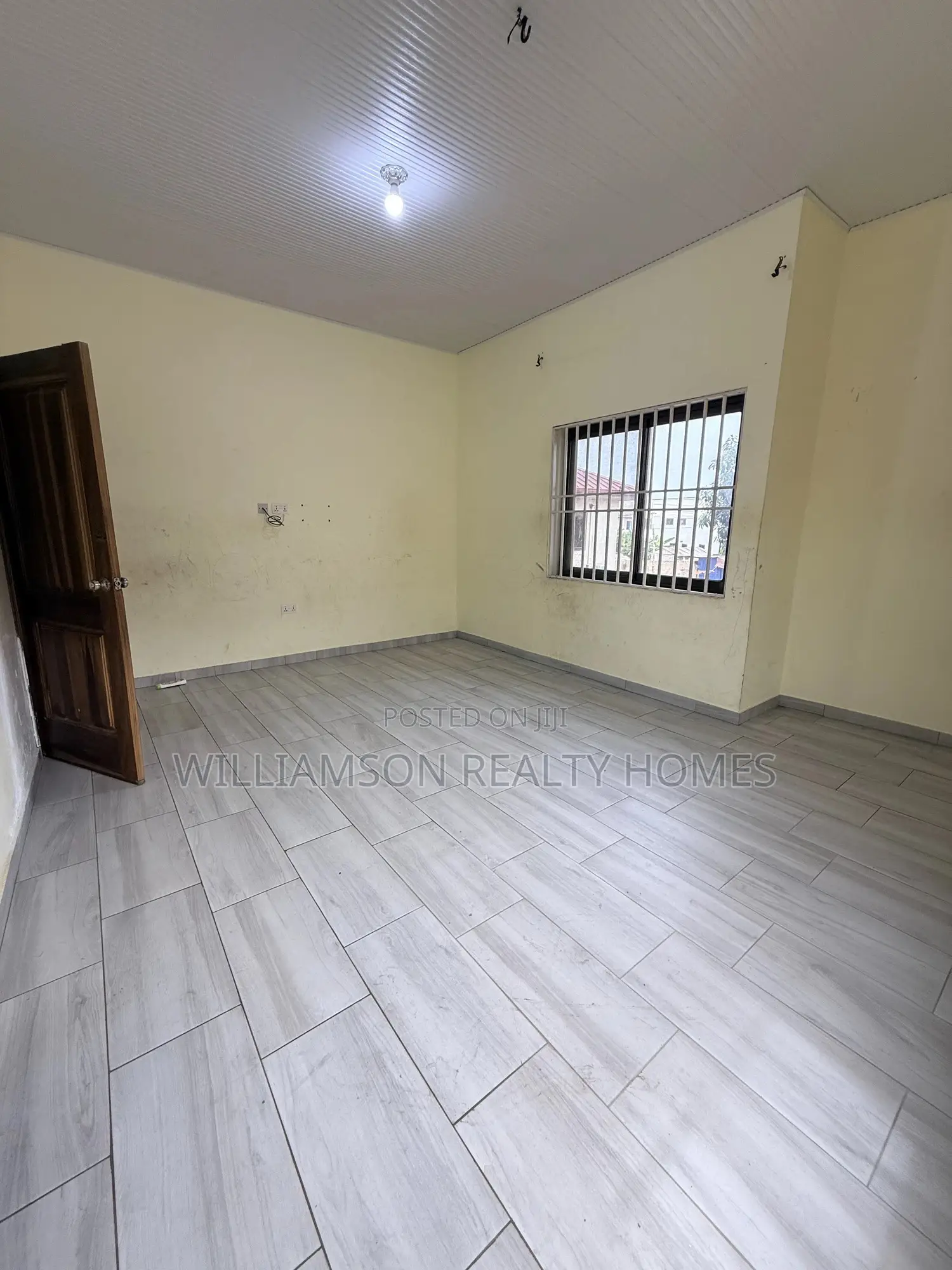 3bdrm Apartment in Hfc Estate Area, Spintex for rent