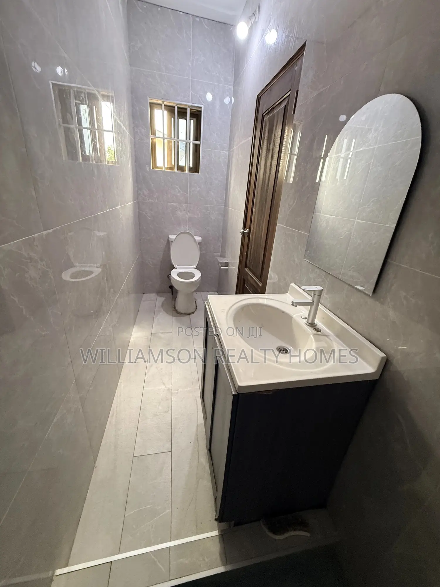 3bdrm Apartment in Hfc Estate Area, Spintex for rent