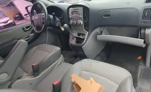 Hyundai H1 2016 Silver