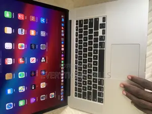 Laptop Apple MacBook Pro 16GB Intel Core i7 SSD 256GB