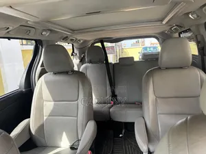 Toyota Sienna 2015 Pearl