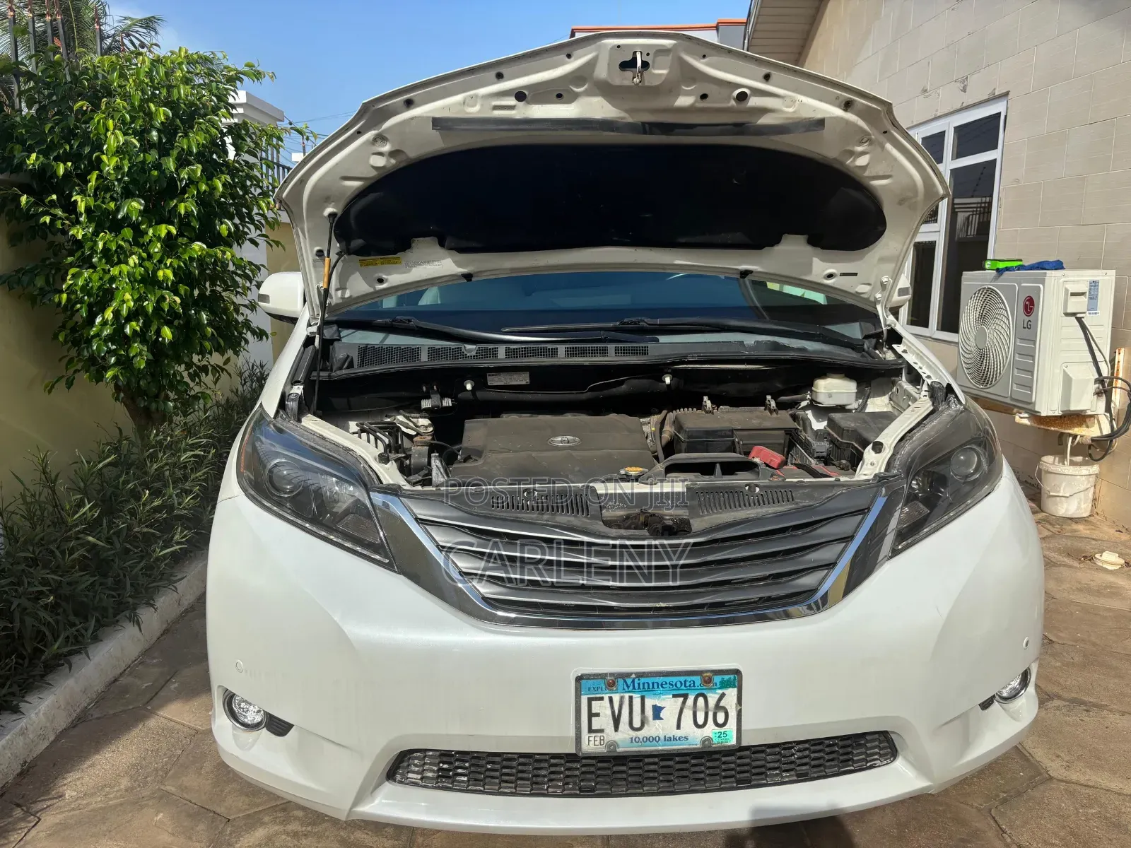 Toyota Sienna 2015 Pearl