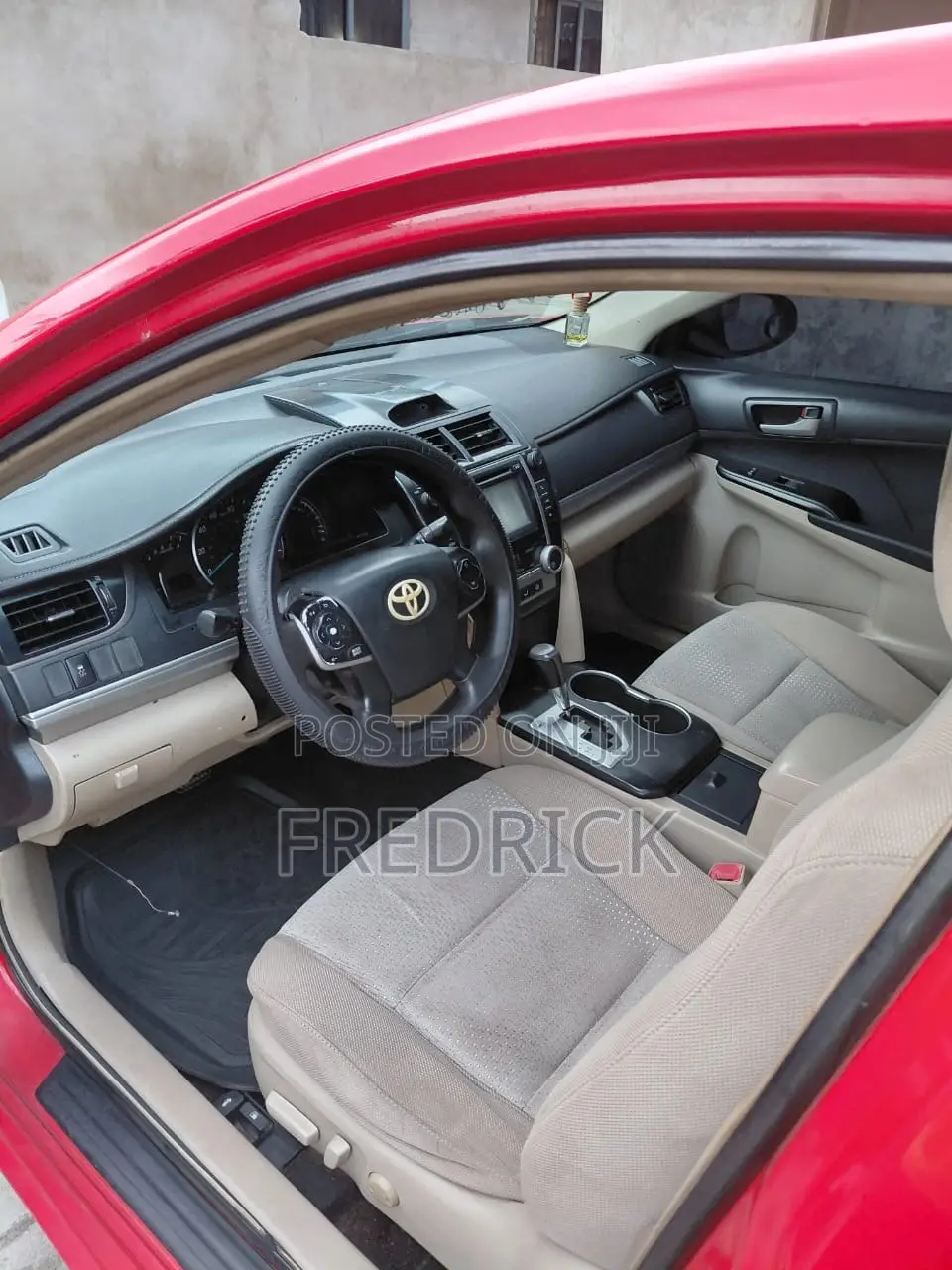 Toyota Camry SE 4dr Sedan (2.5L 4cyl 6A) 2012 Red