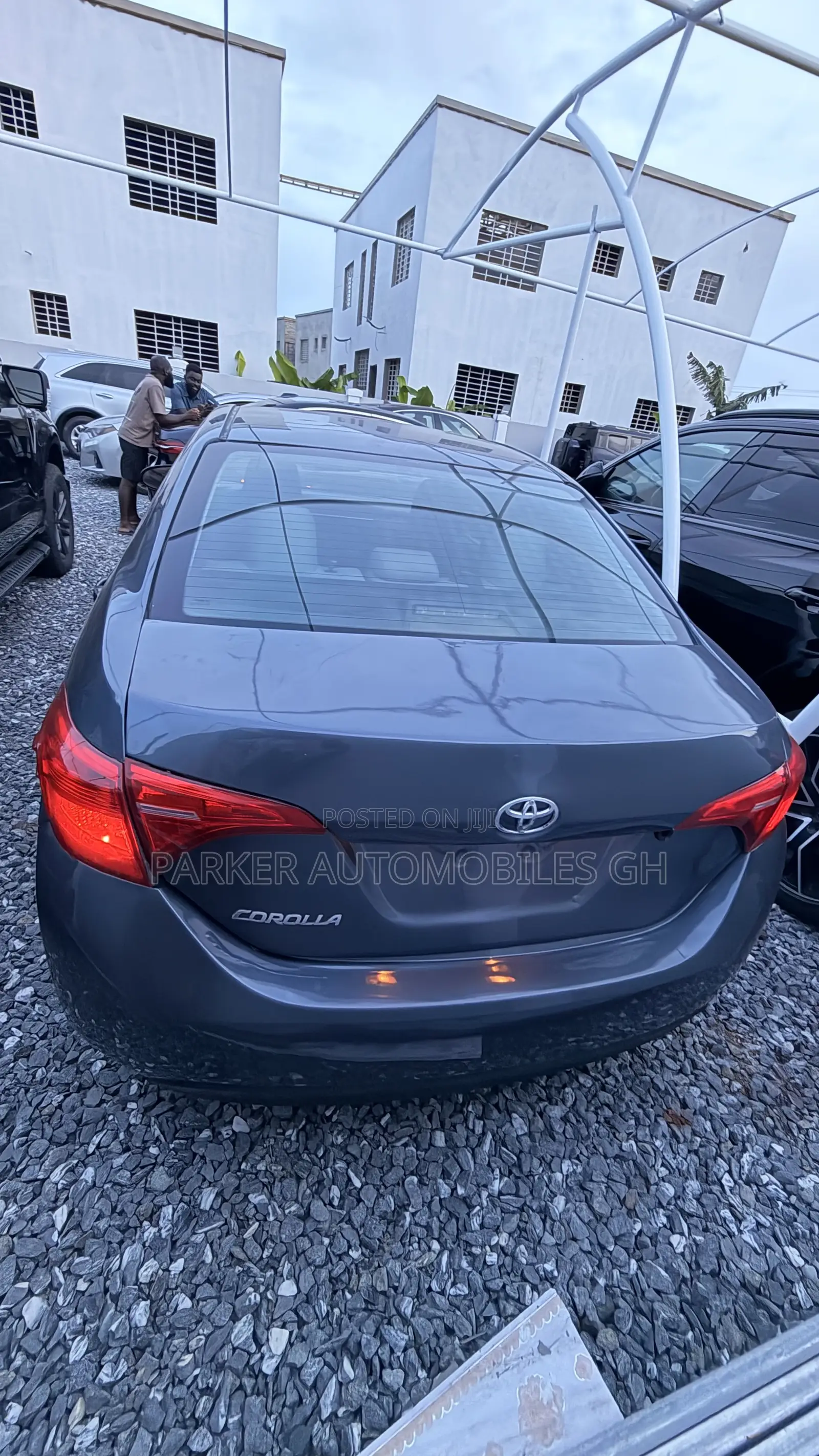 Toyota Corolla LE Eco (1.8L 4cyl 2A) 2019 Black