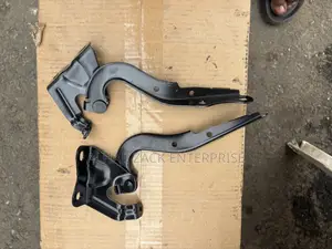 Toyota Corolla 2009-2013 Bonnet Hinge