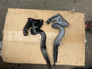 Toyota Corolla 2009-2013 Bonnet Hinge