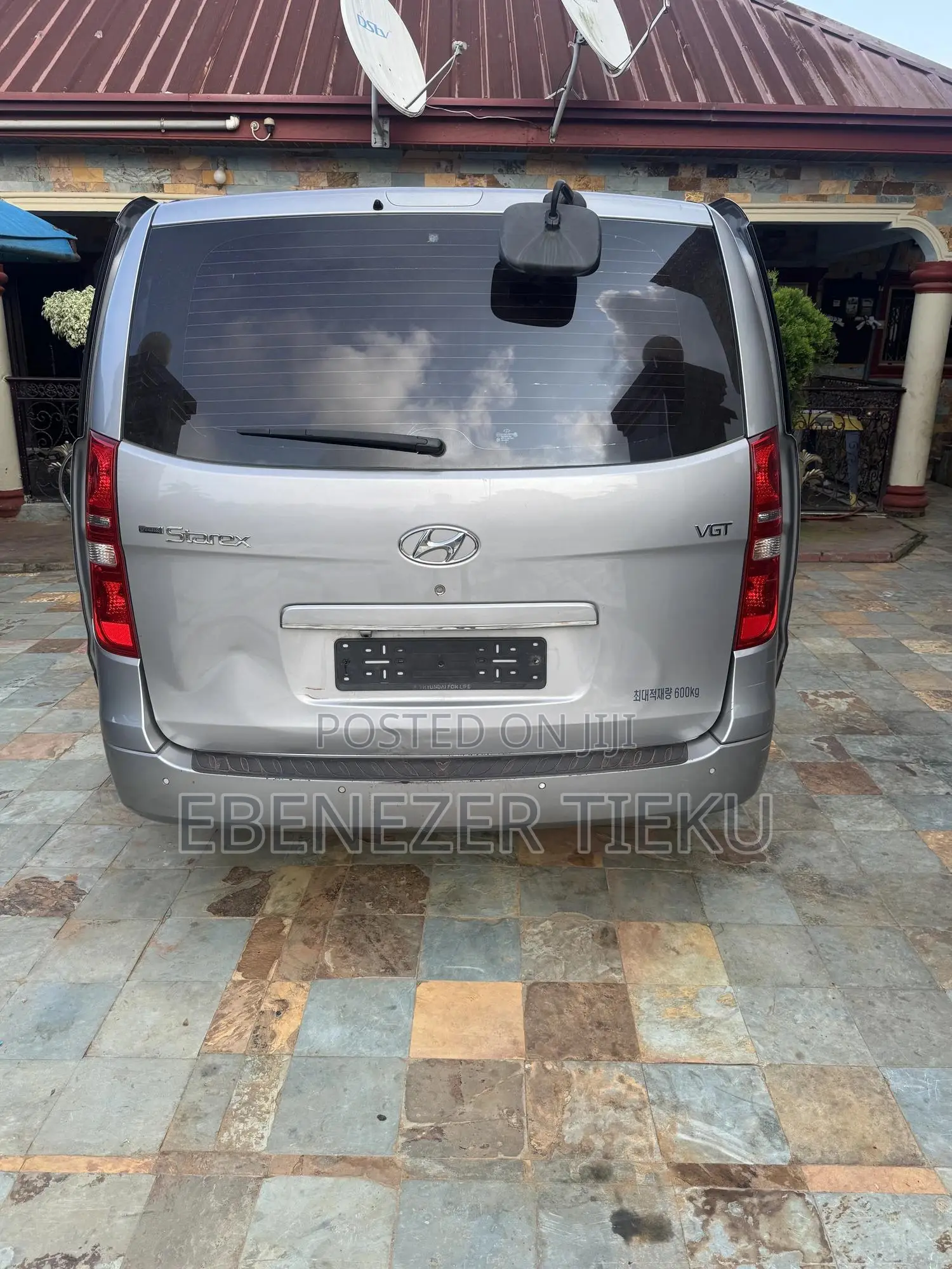 Hyundai H200 2015 Silver
