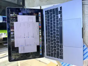 Laptop Apple MacBook Pro 8GB Intel Core i7 SSD 256GB