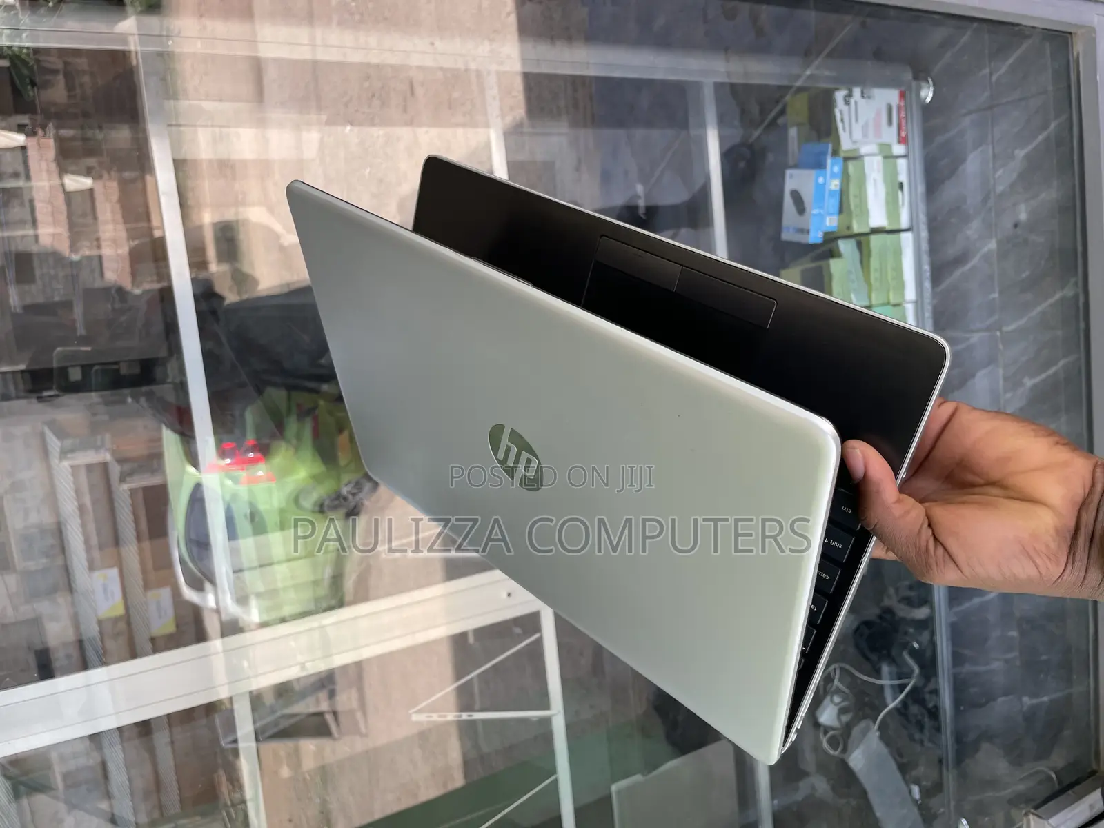 Laptop HP 15-da2933nia 8GB Intel Core i7 HDD+SSD 256GB