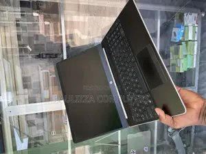 Laptop HP 15-da2933nia 8GB Intel Core i7 HDD+SSD 256GB