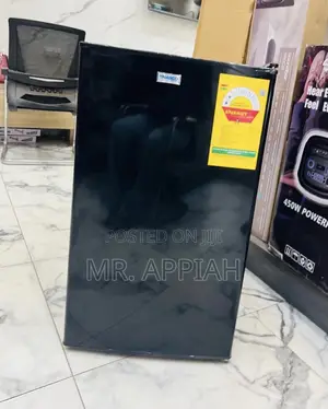 Unique Pearl Nasf1-110fl Single Door Table Top Electric Fridge(Black)