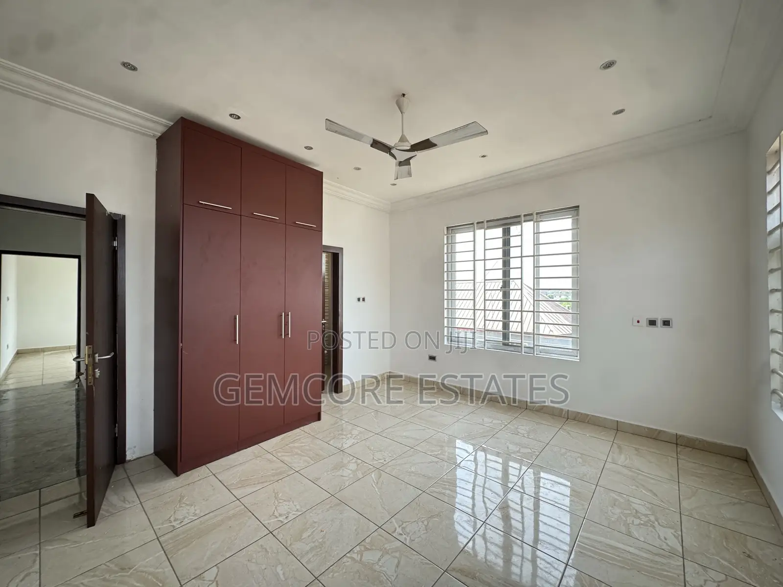 2bdrm Apartment in Trasacco, Adjiriganor for rent