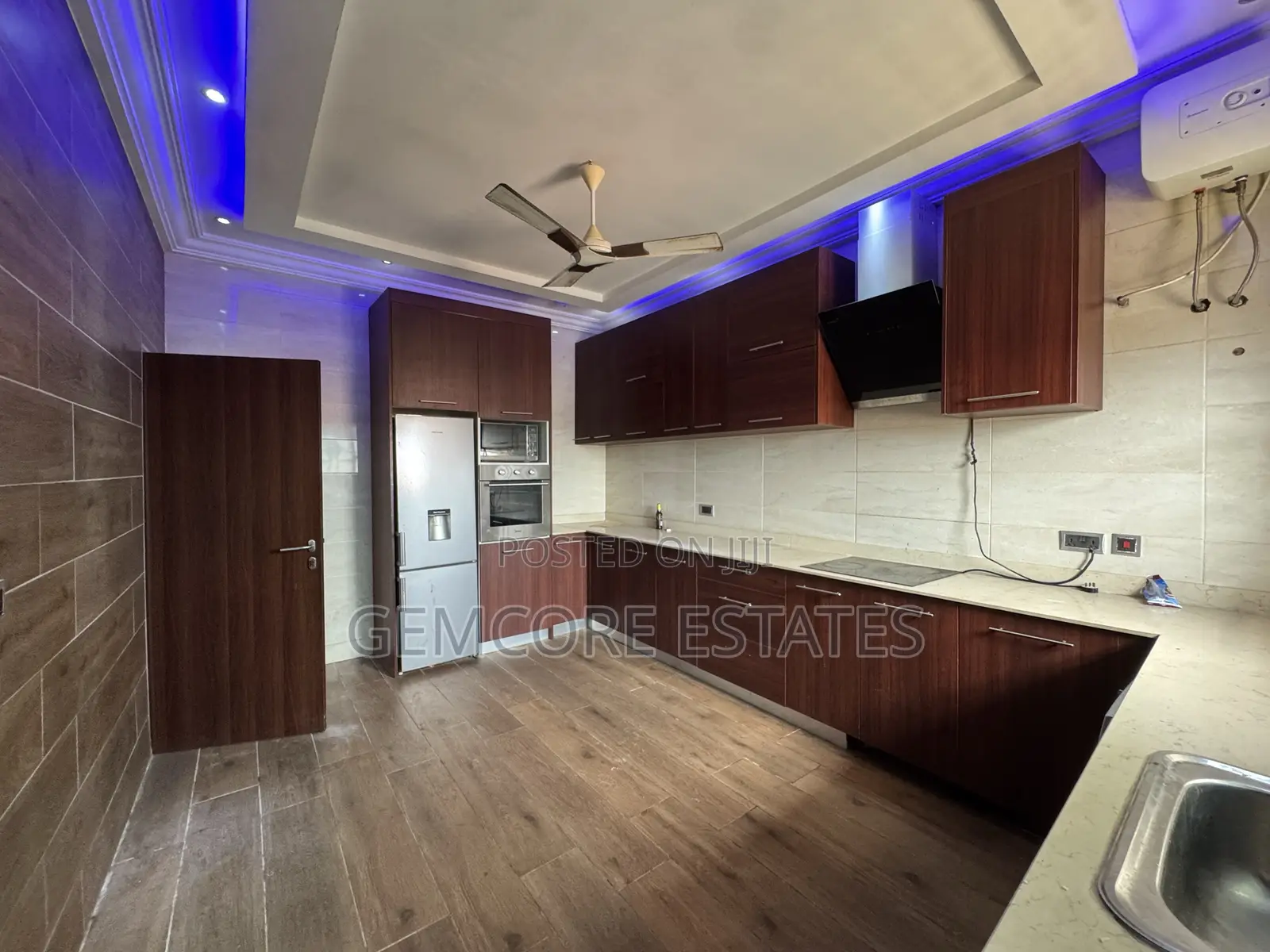 2bdrm Apartment in Trasacco, Adjiriganor for rent