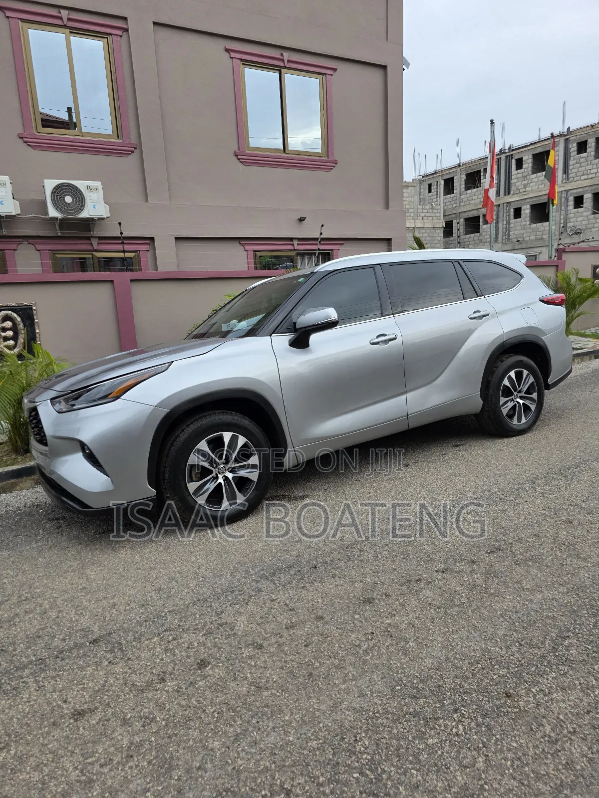 Toyota Highlander 2022 Silver