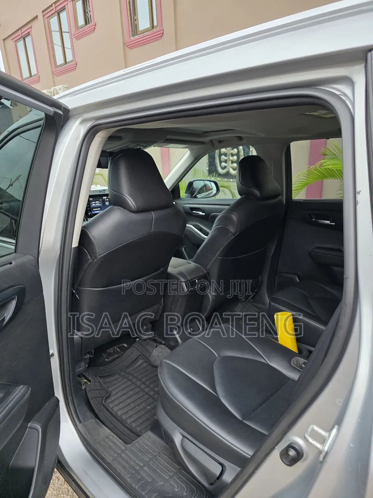 Toyota Highlander 2022 Silver