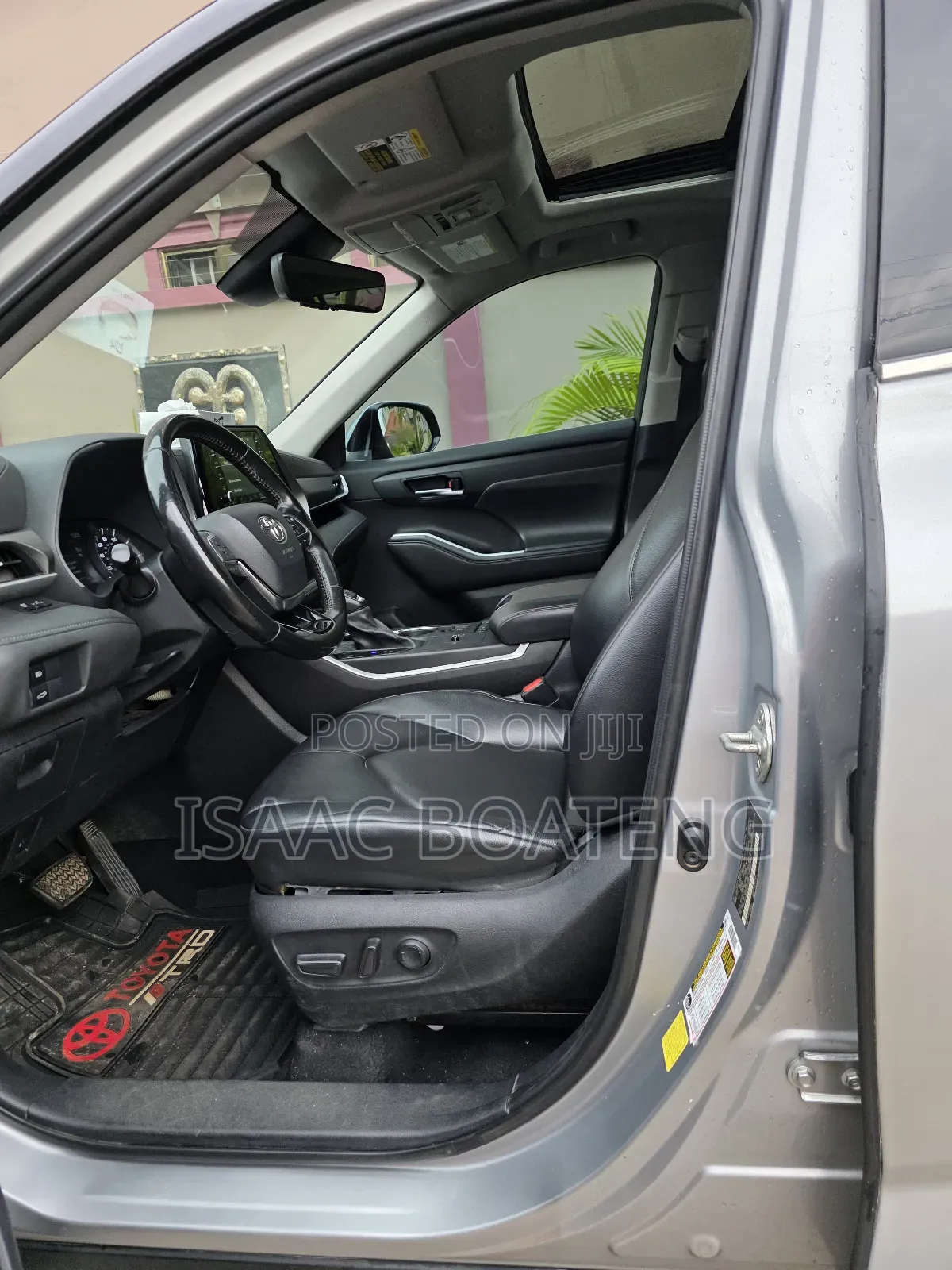 Toyota Highlander 2022 Silver