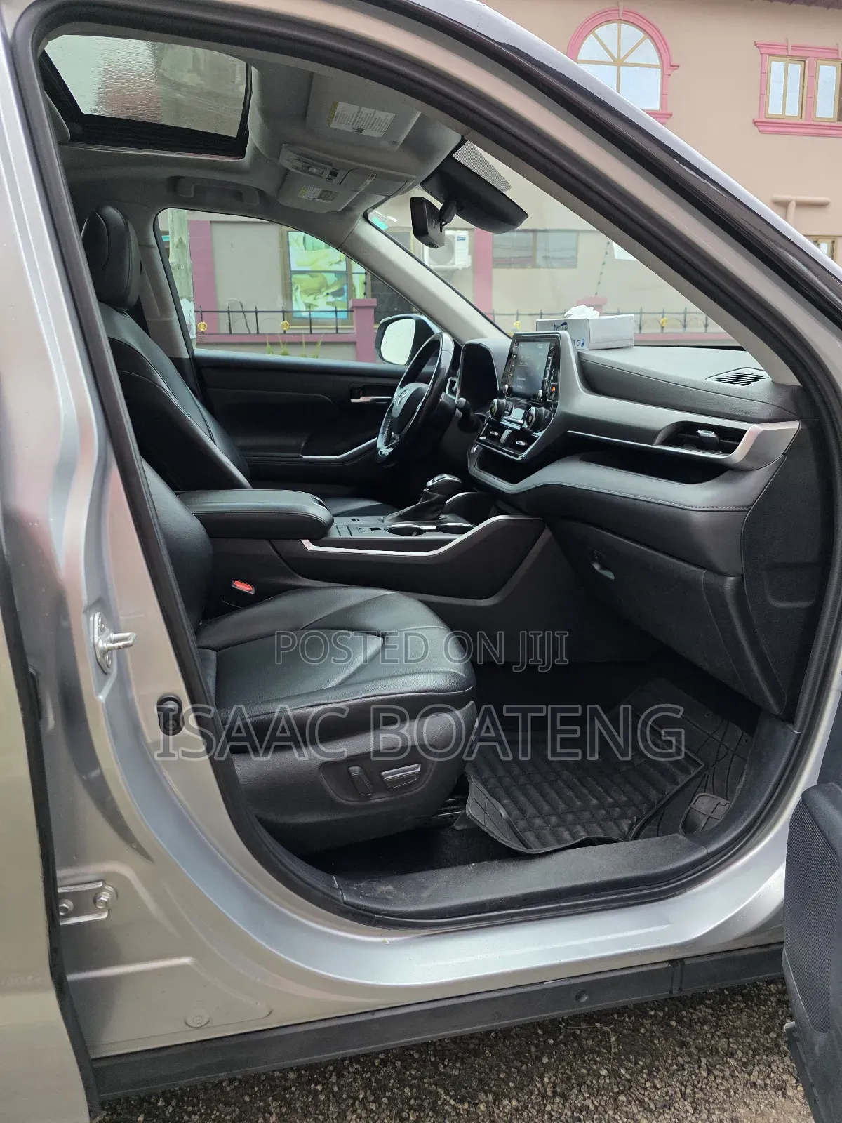 Toyota Highlander 2022 Silver