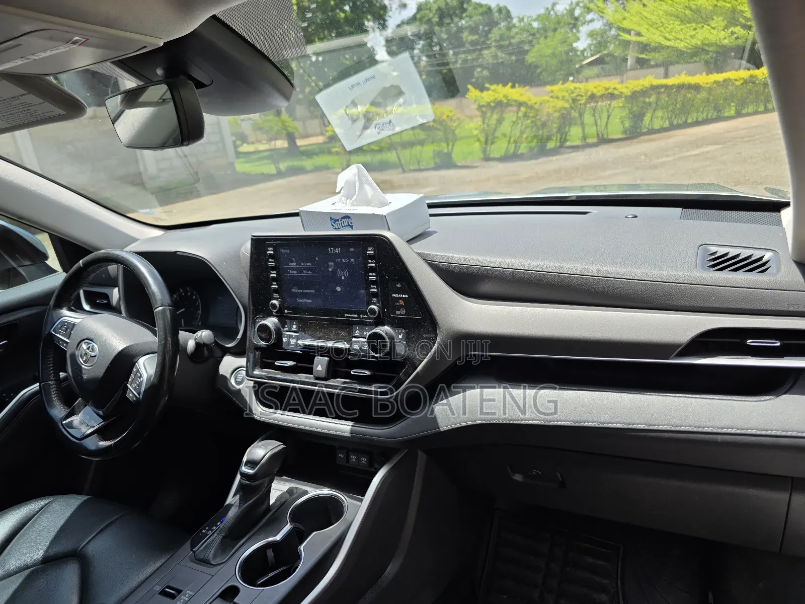 Toyota Highlander 2022 Silver