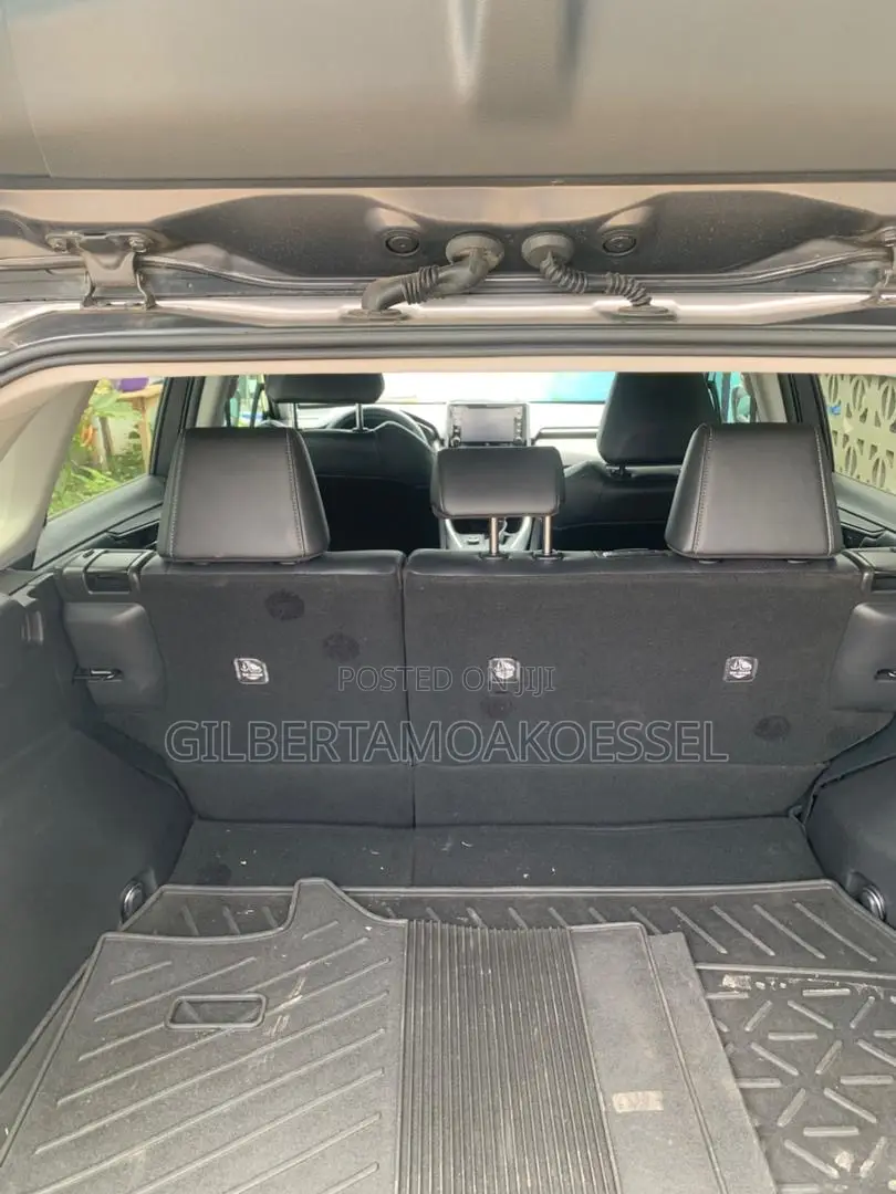 Toyota RAV4 2020 Gray