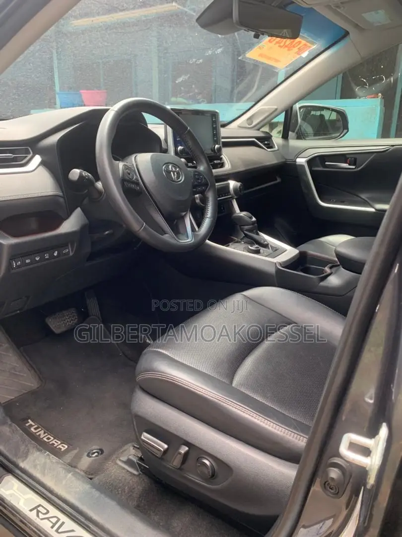 Toyota RAV4 2020 Gray