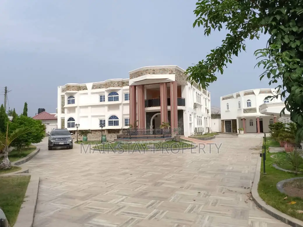 7bdrm House in Mainstay Estates, Tema Metropolitan for sale