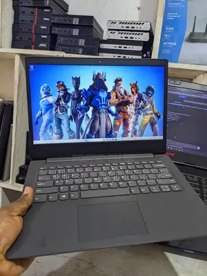 Laptop Lenovo V14 G4 IRU 4GB AMD SSD 128GB