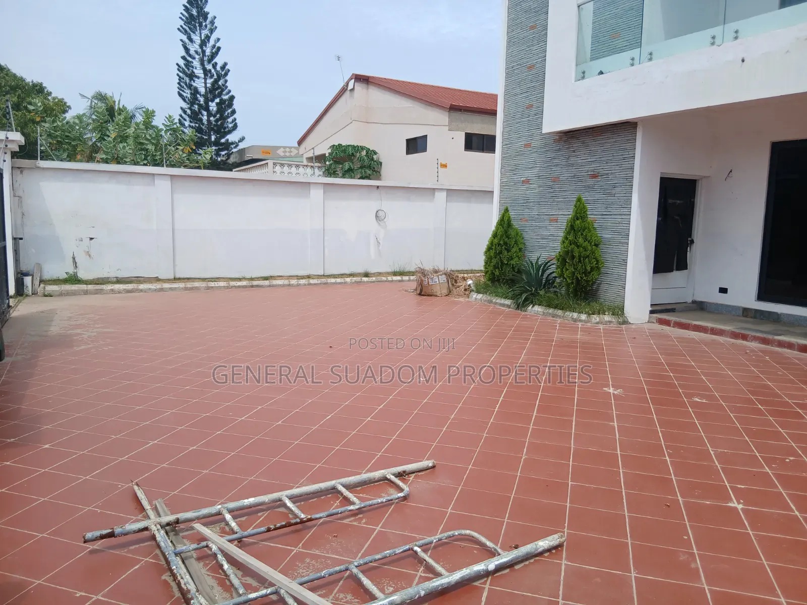 4bdrm Duplex in Suadom Properties, Sakumono for sale