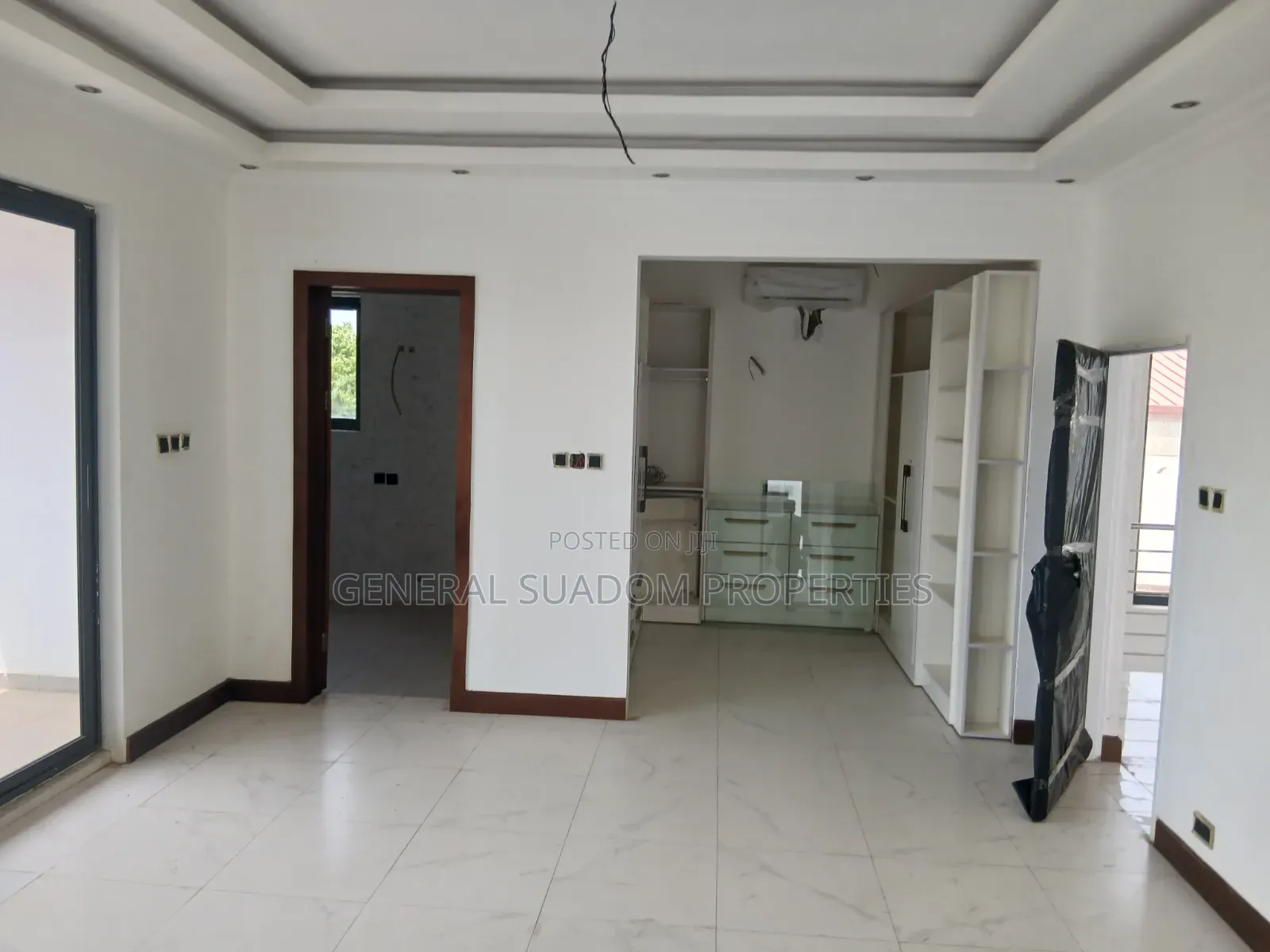 4bdrm Duplex in Suadom Properties, Sakumono for sale