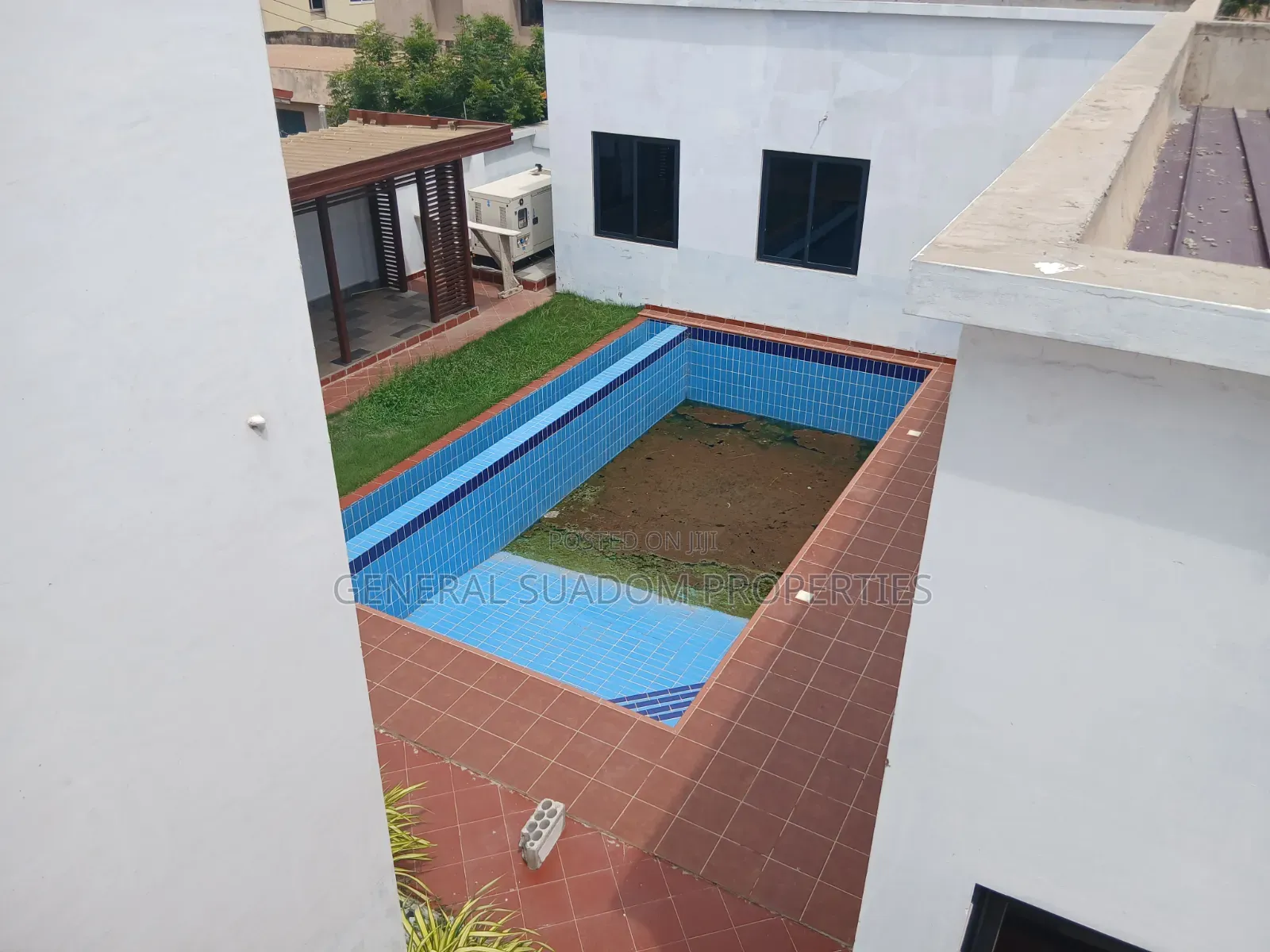 4bdrm Duplex in Suadom Properties, Sakumono for sale