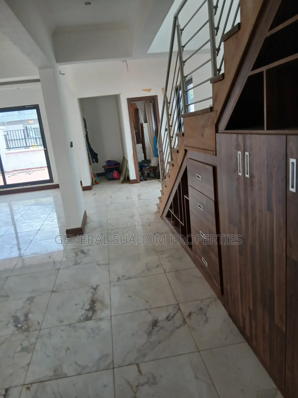 4bdrm Duplex in Suadom Properties, Sakumono for sale