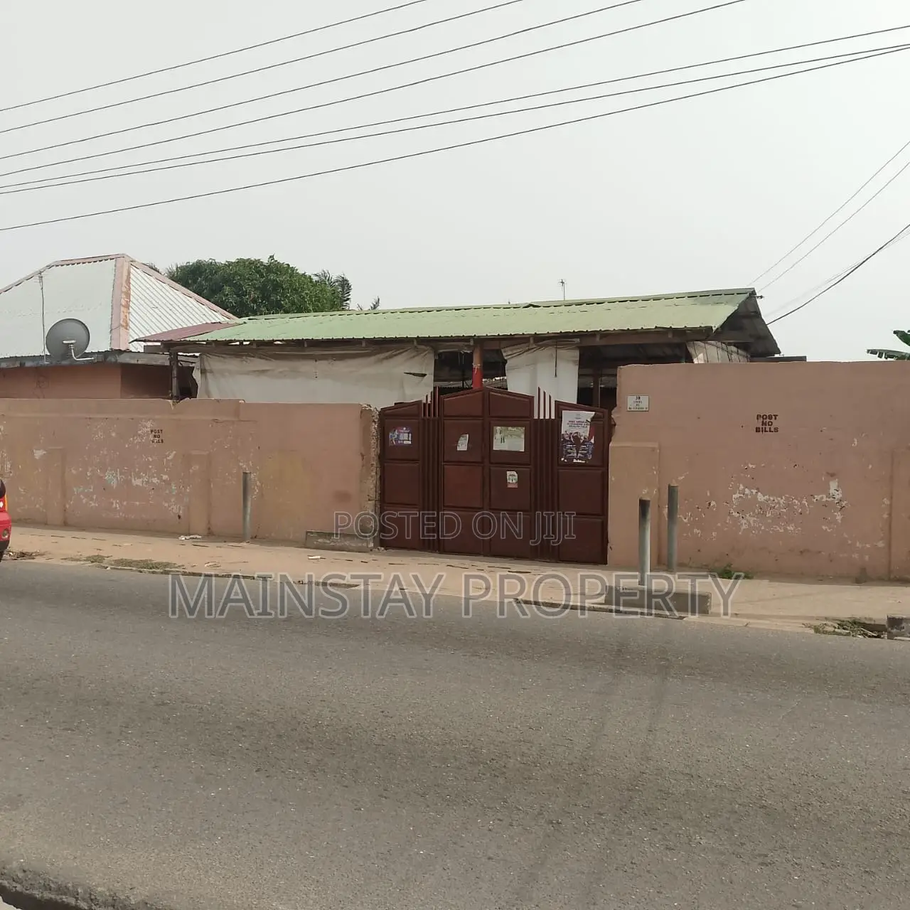 0.13 Acre Property With an Old Building for Sale