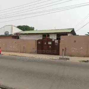 0.13 Acre Property With an Old Building for Sale